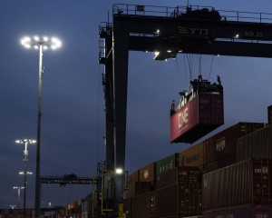 LED-schijnwerperproject met hoge mastlichtdokkraan