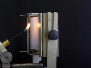 Test de flamme à l'aiguille pour le couvercle PC de la cloison LED